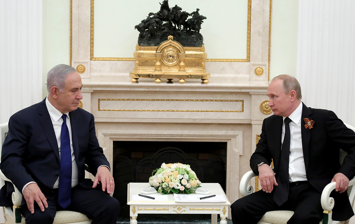 Israel hoppas att Putin kan mota bort Iran i Syrien